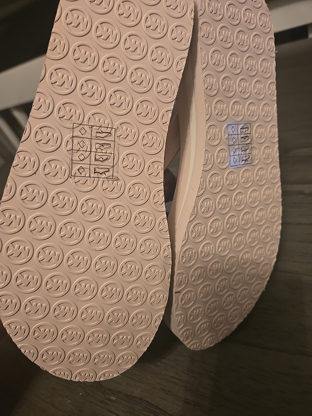 Michael Kors Blush Pink Logo-Print Platform Flip Flop Sandals - Picture 4 of 4